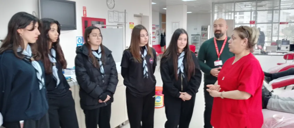 İzcilerden Kızılay Bölge Müdürlüğüne ziyaret