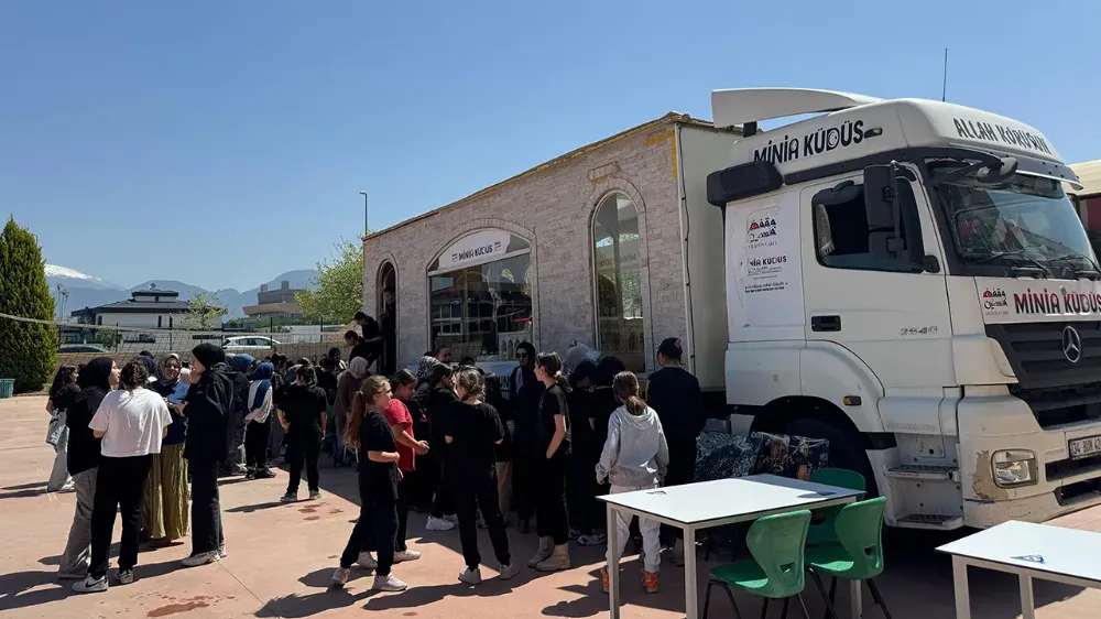 Denizli Gazze Direnişine Minia Kudüs Tırıyla destek verdi