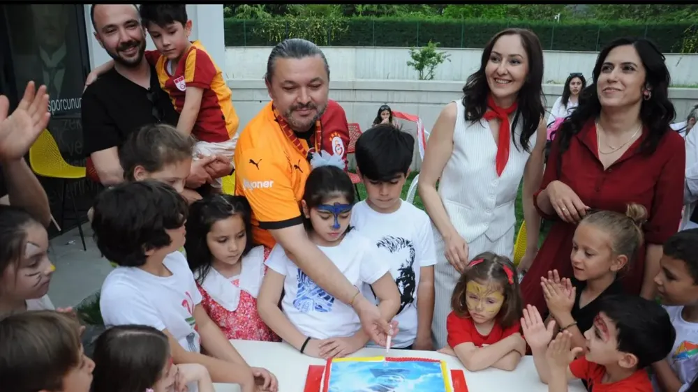 Bayram coşkusunu matematikle sarı, kırmızı yaşadılar